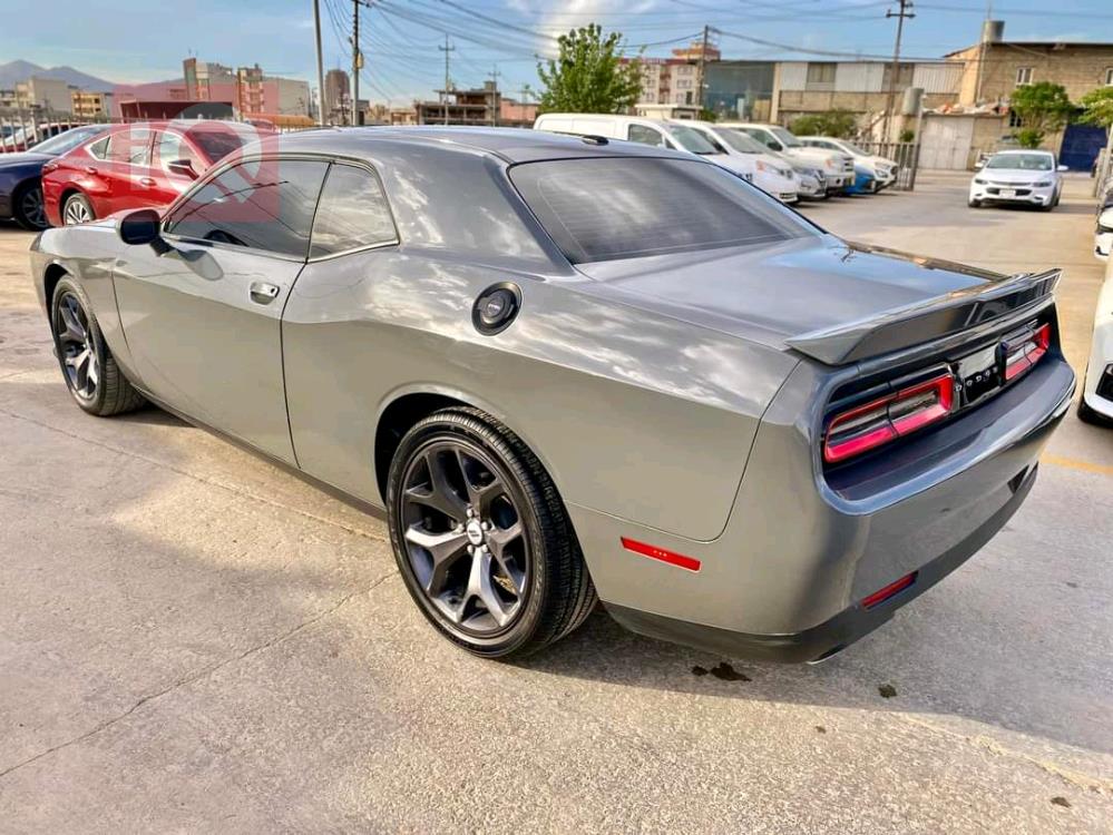 Dodge Challenger